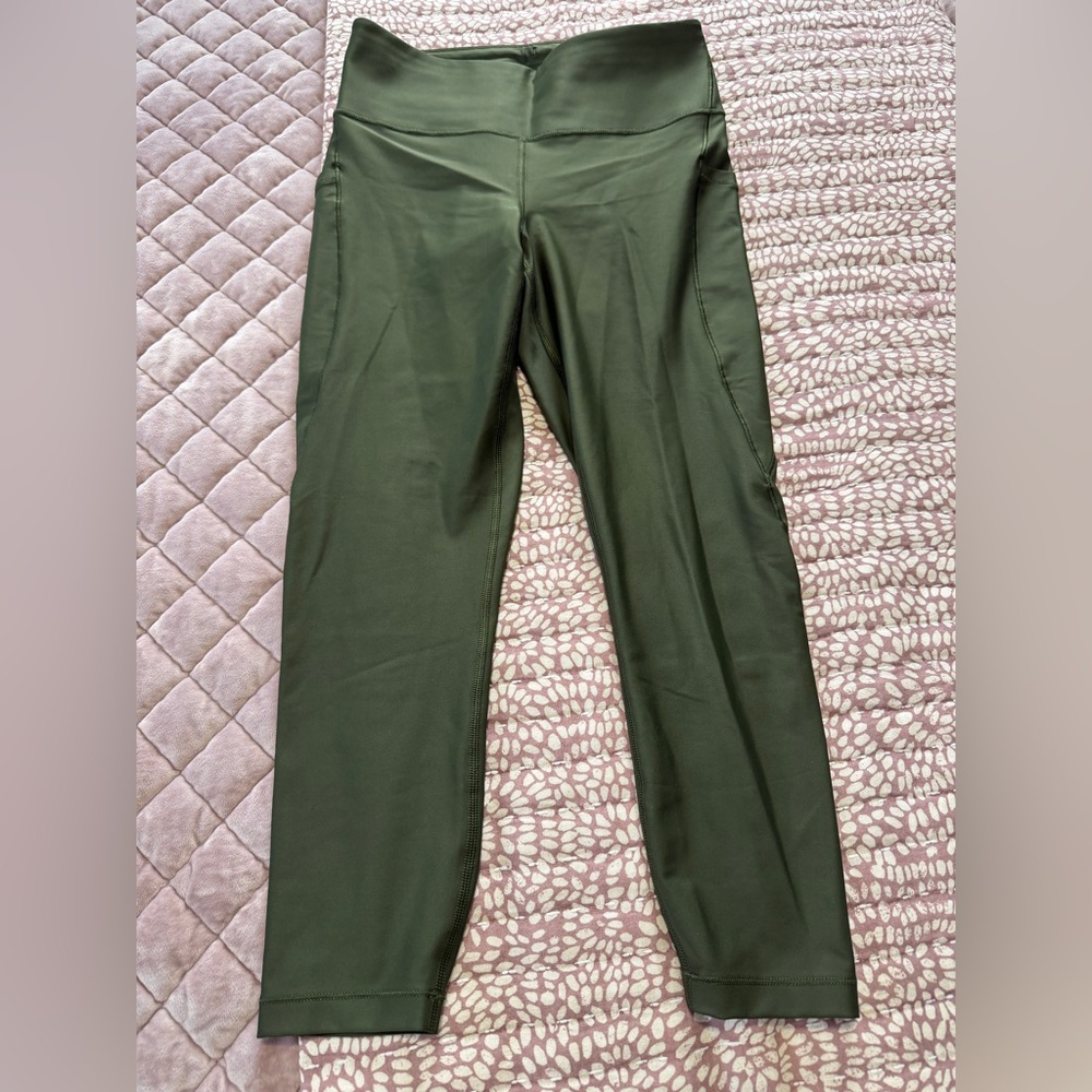 Athleta Olive Green Interval Stash 7/8 Tights
